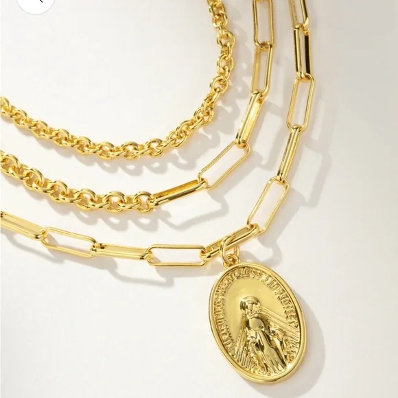 Three’s Company Necklace - NWT - Picture 2 of 4